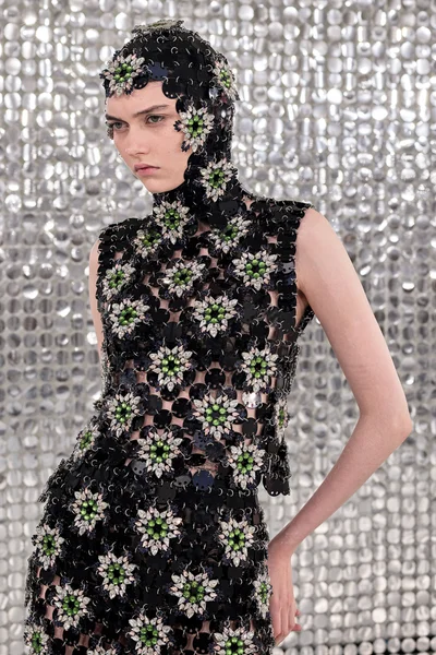 Look 9